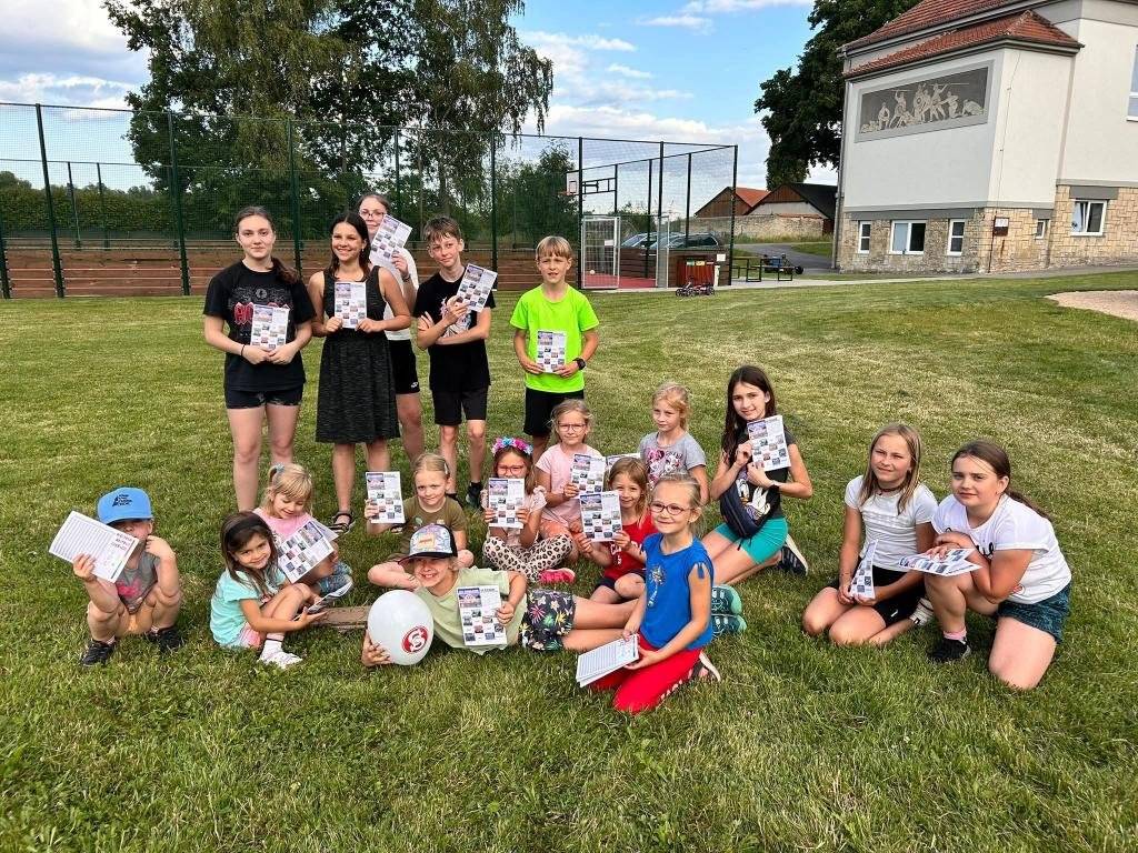 Dobrý den,  právě vyšlo nové číslo Hrušovského listu, který je přílohou této zprávy. Kromě jiného se v něm dočtete o úpravách provozu v souvislosti se stavbou D35. Máte chytrý telefon? Stáhněte si aplikaci mobilního rozhlasu Munipolis pro lepší zobrazení aktualit. Je to snadné.... Obec Hrušová