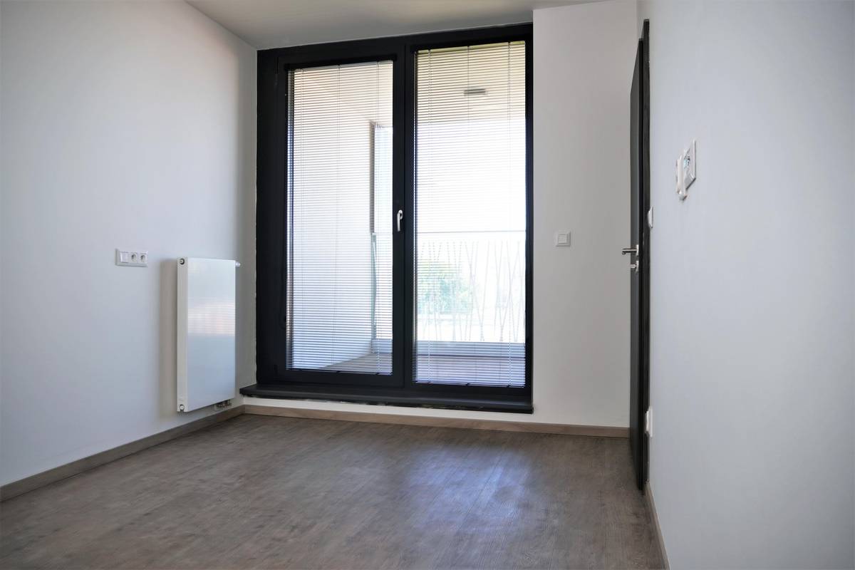 Obecní byty 2+0 k pronájmu – centrum Ostravy! Pronájem formou licitačního řízení – přihlaste se do 11. srpna 2025! Úřad městského obvodu Moravská Ostrava a Přívoz nabízí 2 volné byty o velikosti 2+0 přímo v centru města. Byty jsou určeny k dlouhodobému pronájmu na základě licitačního řízení.  Centrum Ostravy – skvělá dostupnost Dispozice: 2+0 Stabilní bydlení Uzávěrka: 11. srpna 2025 Podmínky licitace a potřebné formuláře žádosti najdete zde: https://www.nemovitostimoap.cz/cz/nemovitosti/byty/?podtyp=11  Nepropásněte příležitost – odevzdejte přihlášku včas! Dotazy? Zavolejte naší makléřce: 720 966 853!