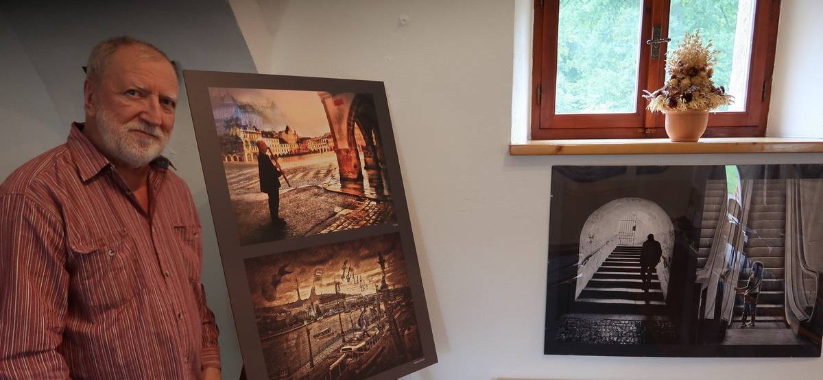 Slovy Petra Kláska: "Pěkný den. V neděli 3. 8. 2025 byla v zámeckém areálu Chanovice koncertem prof. Štěpána Raka a jeho syna Jana Matěje zahájena výstava „Štěpán Rak 80“, viz přiložené fotografie. Současně je k vidění výstava věnovaná třicetileté záchraně a oživení zámeckého areál. Celkem je vystaveno 23 dokumentačních souborů. Jeden přikládám pro představu. Výstava potrvá do 28. 9. 2025. Na viděnou, Petr Klásek Černický." Všechny srdečně zveme, aby výstavu navštívili. Vaše Obec Chanovice Ondřej Klásek