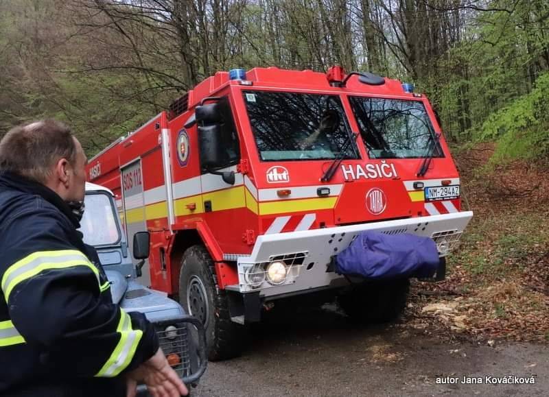 Oznamujeme občanom, že dňa v sobotu 9.8.2025 od 9:00 hod. v lokalite Považského Inovca za obcou Kálnica, bude prebiehať precvičenie pripravenosti, akcieschopnosti hasičskej jednotky a vybraných hasičských zborov obcí. Z toho dôvodu bude v našej obci zvýšený prejazd hasičských vozidiel.