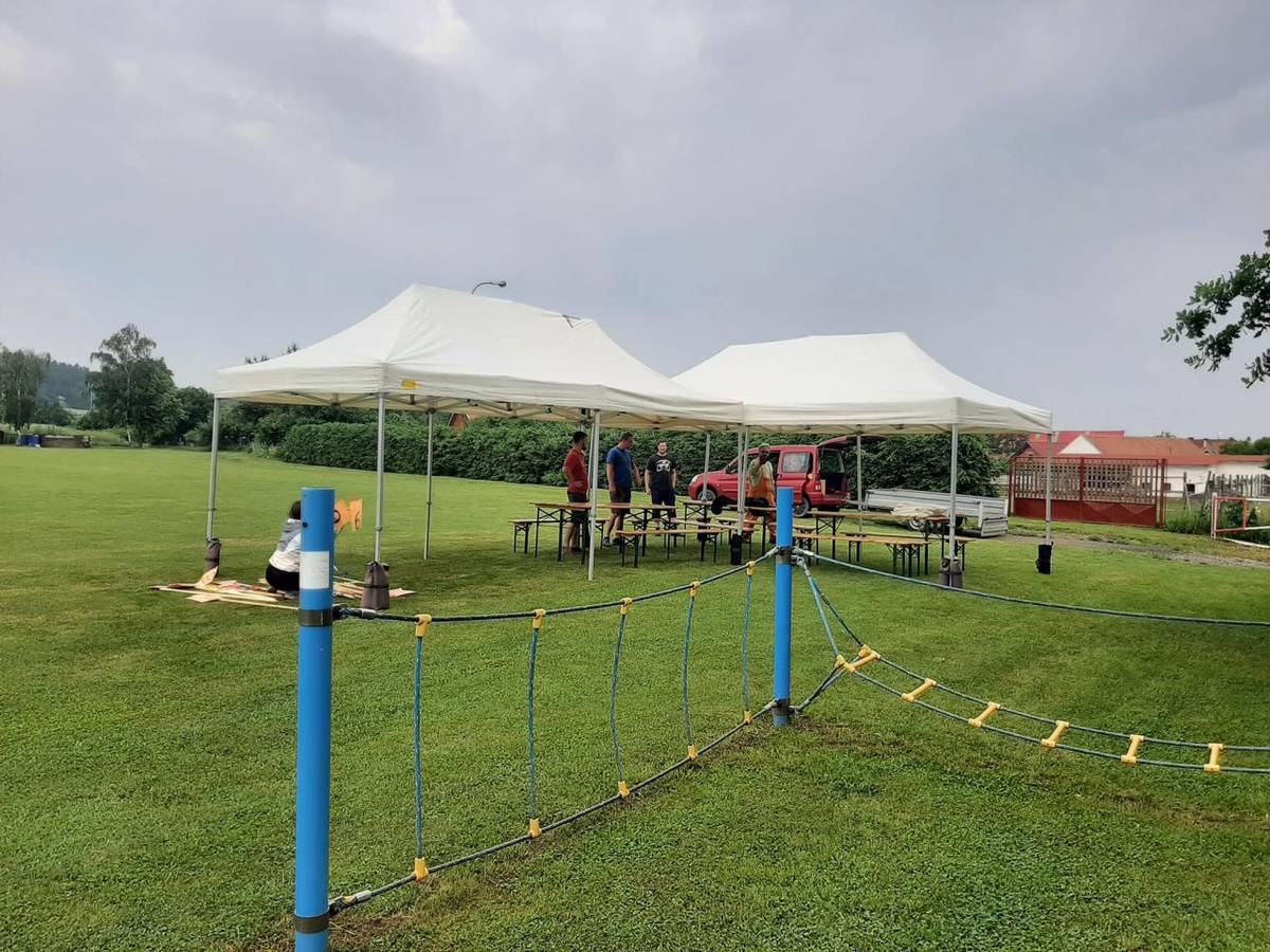 Obec Souňov hledá dobrovolníky na akci Setkání rodáků a přátel. Pomozte s výzdobou, stavbou stanů a úklidem ve dnech 14. a 15. srpna od 17:00 hodin.