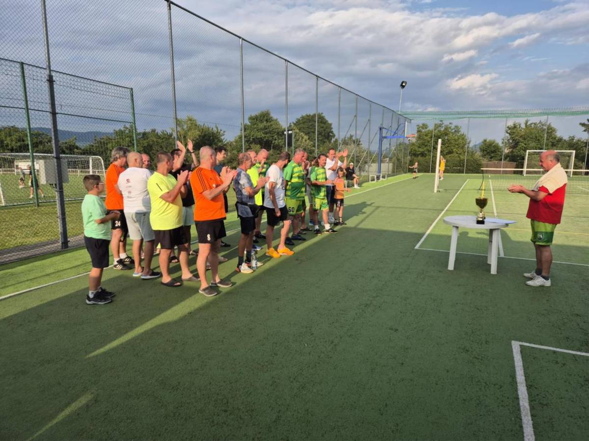 V sobotu 9.8.2025 sa uskutočnil už 19. ročník nohejbalového turnaja dospelých.
