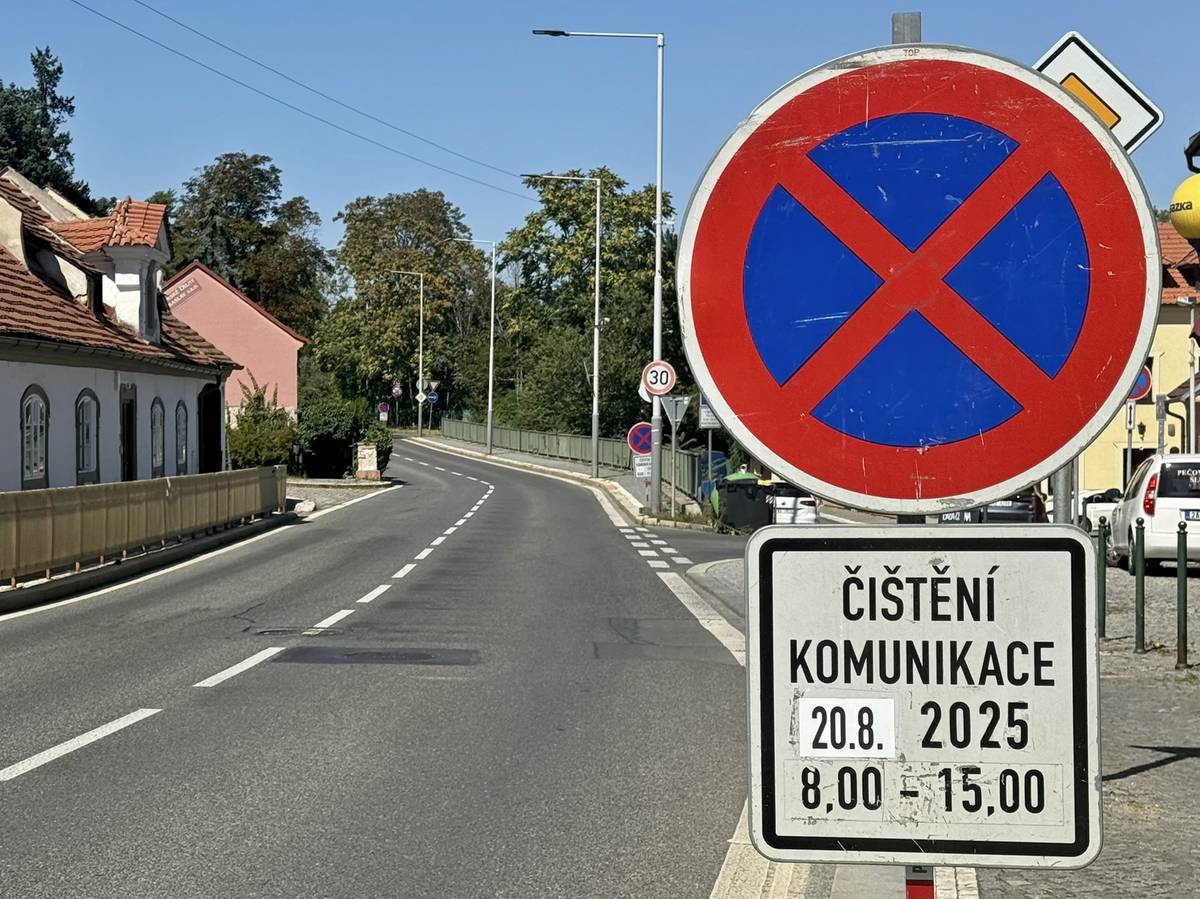 Ve dnech 20. a 21. srpna 2025 proběhne na Zbraslavi blokové čištění komunikací ve správě Technické správy komunikací hl. m. Prahy (TSK). Práce budou probíhat od 8 do 15 hodin.  Žádáme řidiče, aby respektovali dočasné zákazy zastavení a umožnili tak bezproblémový úklid. Upozorňujeme, že dočasné zákazy zastavení se týkají i parkovacích zálivů.   20.8.2025 (středa):    U Národní galerie úsek: Zbraslavské náměstí – konec zástavby, Zbraslavské náměstí úsek: U Národní galerie – Elišky Přemyslovny, Elišky Přemyslovny v celé délce, Žabovřeská úsek: Elišky Přemyslovny – Paškova, Paškova.    21.8.2025 (čtvrtek):   K Novým domkům, K Řece, Ke Stanici, K Zahradám úsek: Strakonická – NN 4270, Lahovská, Na Staré, Spodní.