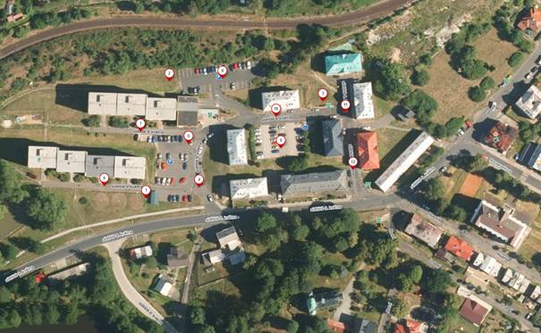 Upozornění pro obyvatele sídliště 9. května Vážení spoluobčané, dovolujeme si Vás informovat, že v úterý 19. srpna 2025 budou na sídlišti 9. května probíhat diagnostické průzkumy podloží. Cílem je zjistit únosnost a technický stav podloží, a to pomocí sond (kopaných nebo vrtaných). Průzkum je součástí přípravných prací pro budoucí investiční záměr revitalizace sídliště 9. května. Průzkumné sondy budou prováděny v místech vyznačených na přiložené mapě. Mapy.cz_sídliště 9. května Prosíme obyvatele o trpělivost a shovívavost během těchto prací. Může dojít ke ztížené dopravní situaci a omezenému pohybu v některých částech sídliště. Za případné komplikace se omlouváme a děkujeme za pochopení.