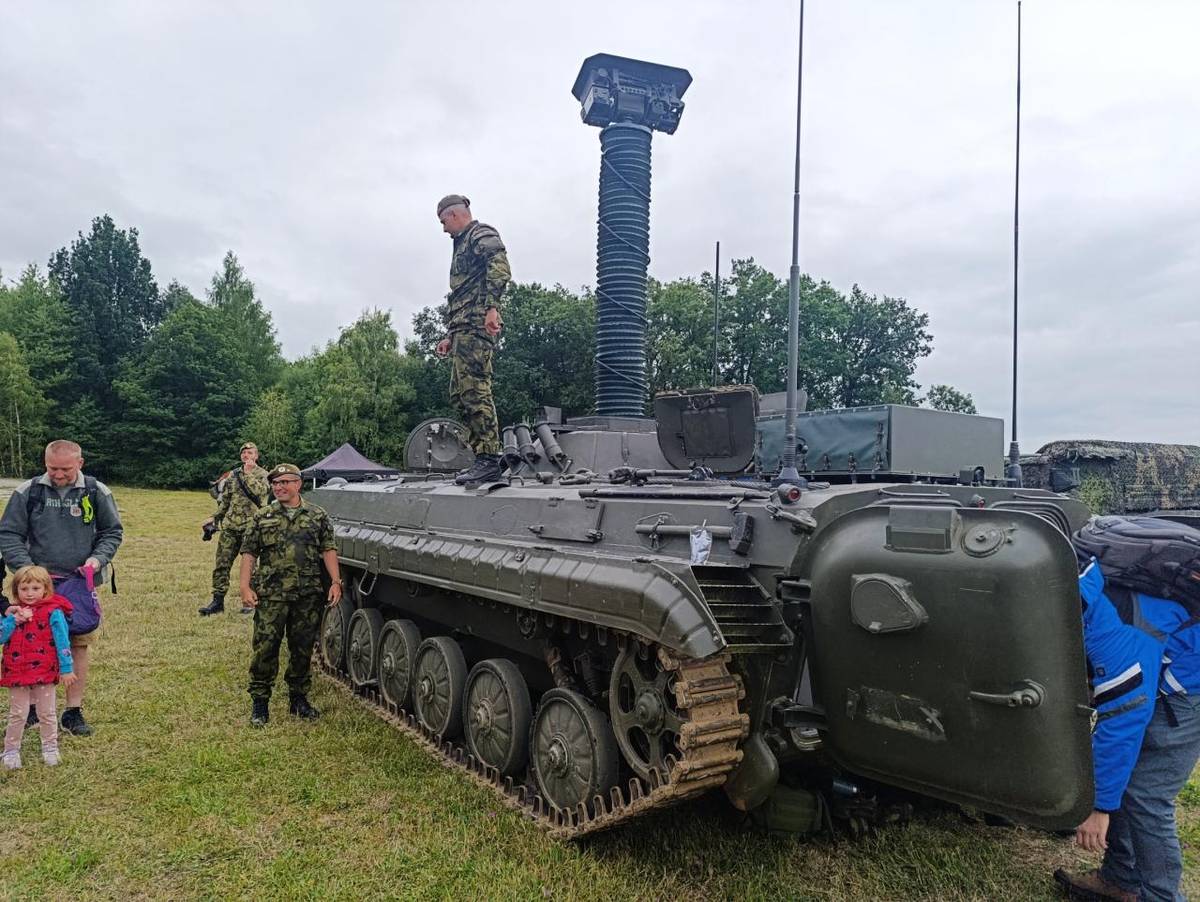 Dynamické i statické ukázky, vojenská technika, prezentace vzdušných sil, Vojenská policie a služební kynologie, soutěže pro děti atd.