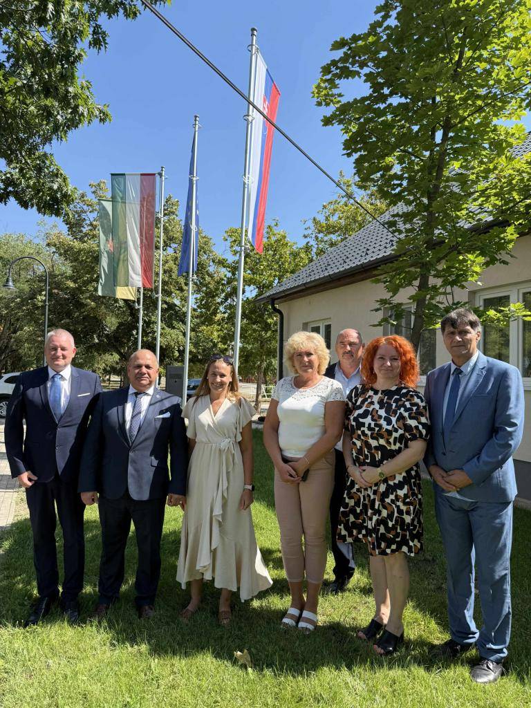 V stredu, 20. augusta 2025, uskutočnila oficiálna delegácia Obce Jarovnice na čele so starostom pracovnú návštevu partnerskej obce Cserkeszőlő v Maďarskej republike.