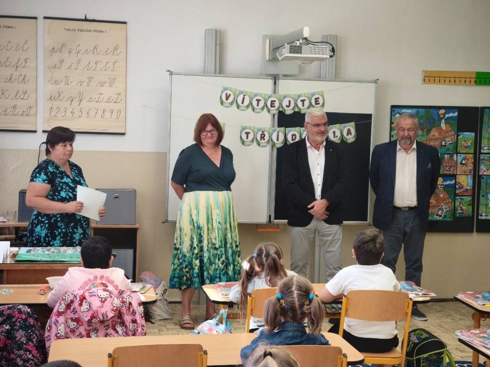 Dne 1. září 2025 došlo k slavnostnímu přivítání prvňáčků vedením města. Tato událost je významná pro děti, které začínají svou školní cestu, a byla doprovázena milými slovy a přáním úspěchů.