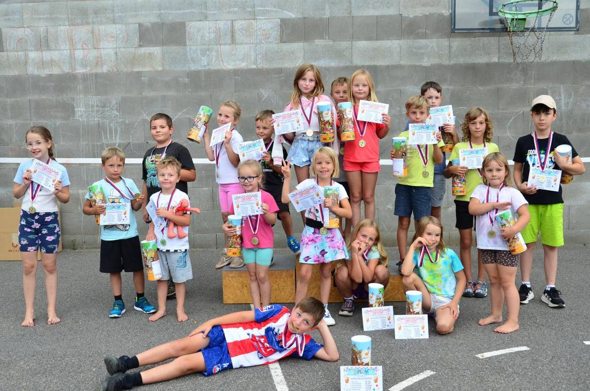 Ukončení prázdnin se uskutečnilo 30.8.2025 v areálu sportoviště.