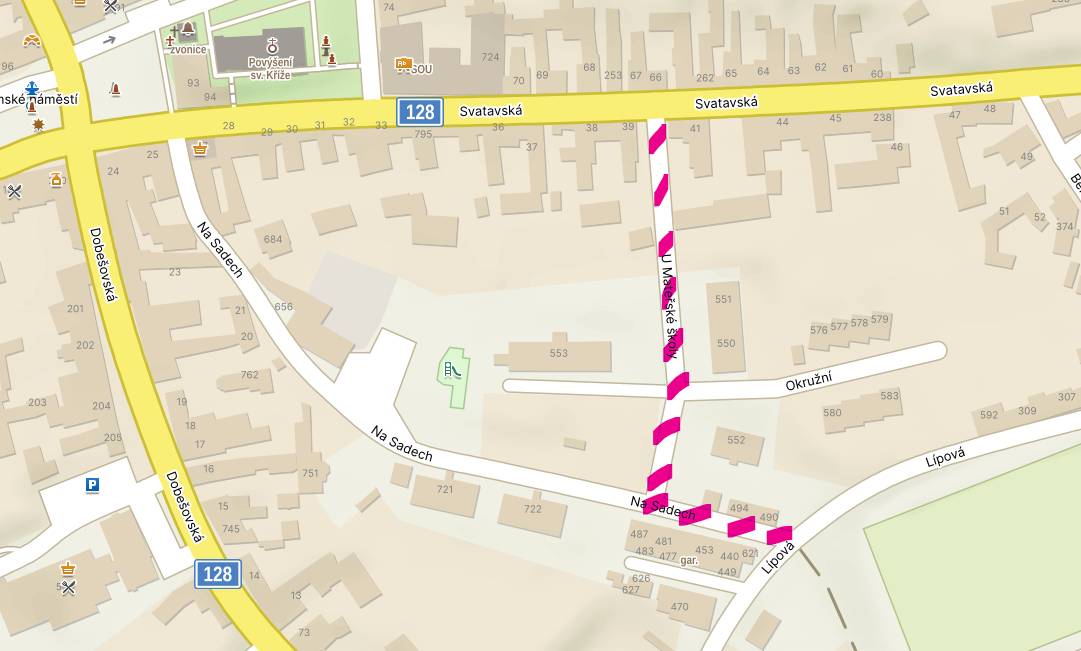 V úterý 2.9. bude částečně omezen provoz v ulici U Mateřské školy, Okružní a Na Sadech. Ve středu 3.9. pak bude v těchto ulicích omezena dodávka pitné vody.