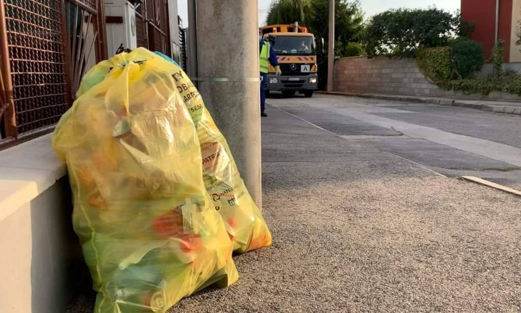 PET-FLIAŠ  PET-PALACKOK