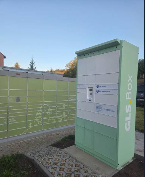 V Libušíně byl dne 2.9.2025 nainstalován nový GLS box, který se nachází u městského úřadu, za autobusovou zastávkou, vedle již stávajících boxů.   Nová společnost tímto krokem rozšíří možnosti pro ukládání zásilek pro obyvatele města.