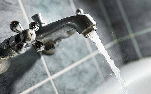 Vodovody a kanalizace Vyškov oznamují, že v pátek 19. září 2025 bude v obci Rybníček probíhat odkalování vodovodu.   Termín: od 7:00 do 10:30 hodin   Doporučení: V této době může dojít ke krátkodobým výkyvům v tlaku vody a jejímu zakalení. Před použitím vody doporučujeme nechat ji chvíli odtéct, dokud nebude opět čirá.   Děkujeme za pochopení.