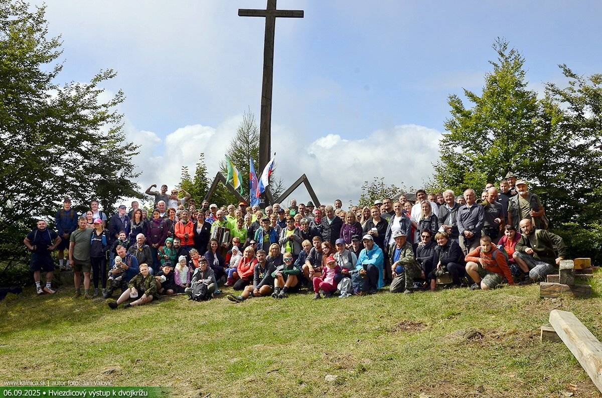 Obec Kálnica, Turistický oddiel TJ Zavažan Kálnica, MO Matice Slovenskej, Freeride Bikepark Kálnica usporiadali 13. ročník hviezdicového výstupu a výšľapu k dvojkrížu na Ostrom vrchu, v sobotu 6. septembra 2025. Fotogaléria na tomto odkaze.