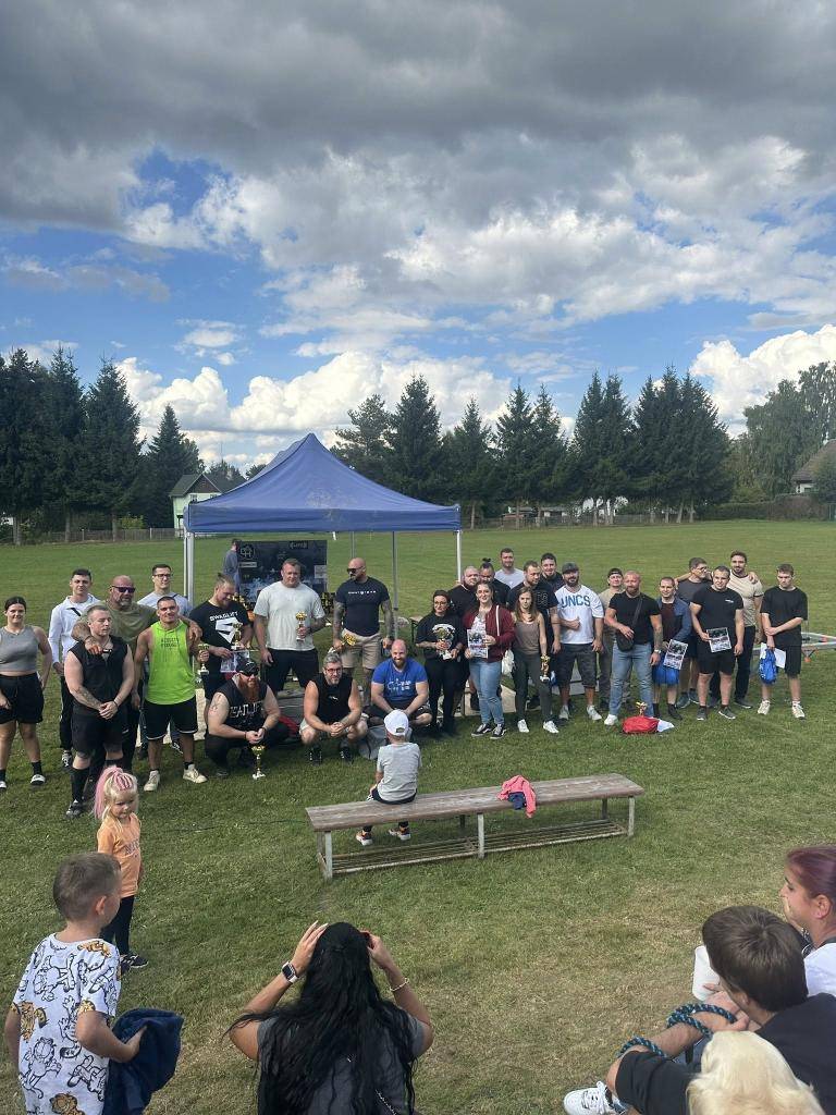 Krátké shrnutí závodu v mrtvém tahu ve Studánce.