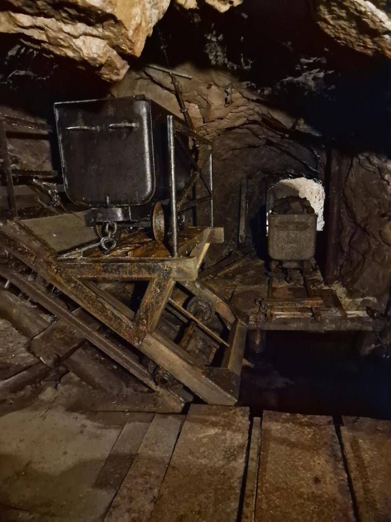 Důl Skalka v areálu bývalých Kovohutí - Mníšek pod Brdy