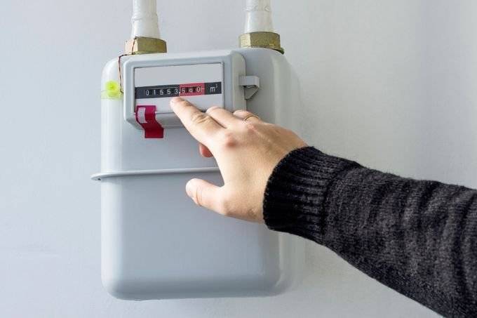 Pracovníci společnosti NTL. Forensics a.s. oznamují, že od pondělí 15. do středy 17. září budou provádět pravidelný roční odečet stavu plynoměrů v části Jestřebí. Od 22. do 29. září pak budou odečítat v části Rájec.     Odečet probíhá elektronicky přímo u zařízení a týká se všech odběratelů. Odběratele, kteří mají plynoměr umístěn za zamčenou brankou nebo v uzamčené skříni žádají, aby je po dobu odečtu nechali odemčené. Odběratel, který má plynoměr ve sklepě rodinného domu a nebude v době odečtu zastižen, obdrží oznámení o dalším postupu. Za pochopení a spolupráci předem děkují.