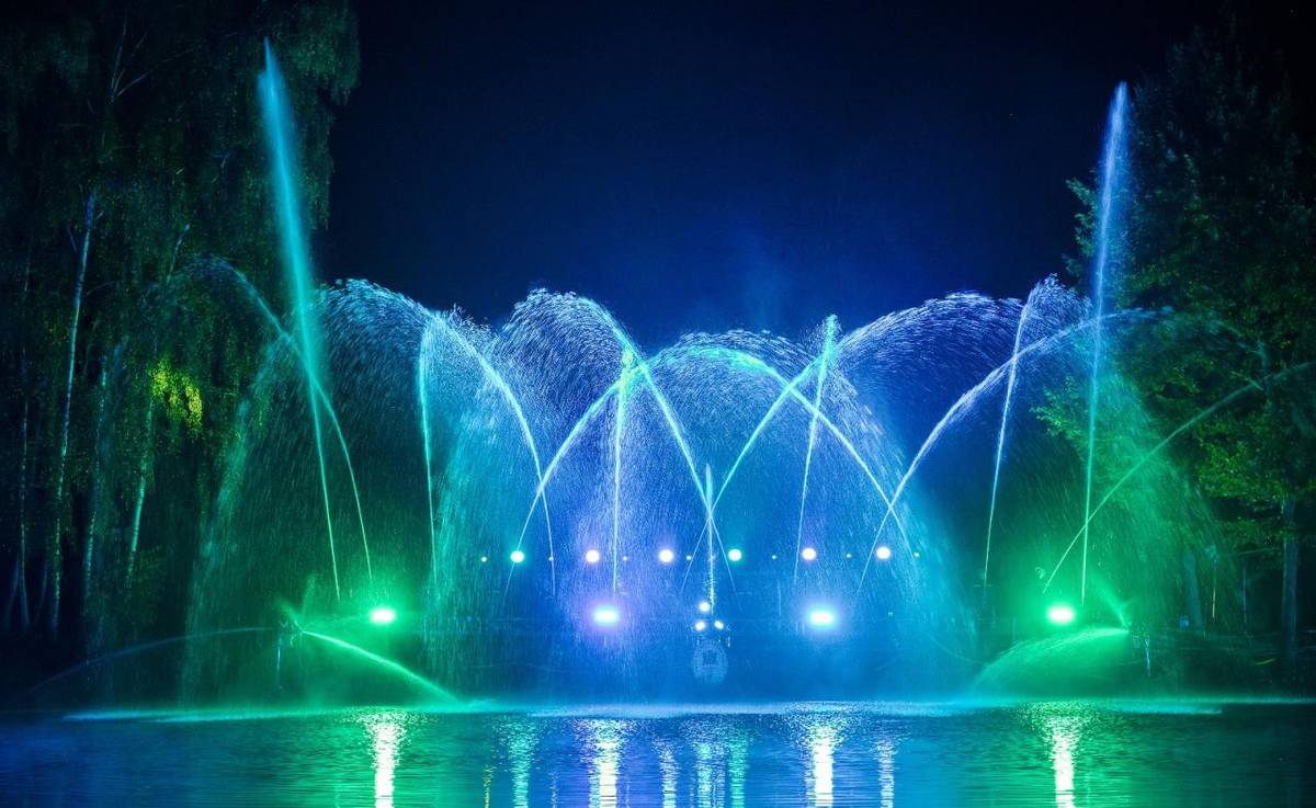 První zářijový víkend patřil 20. ročníku ratměřické fontány. Byly to pro nás chvíle náročné, ale zároveň radostné a hrdé. Děkujeme za vaši účast a podporu!  Obrázky z povedené vodní a světelné šou SDH Ratměřice najdete ve fotogalerii.