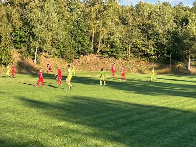 fotbalové hřiště Cetkovice, čtvrtek 11.9.2025