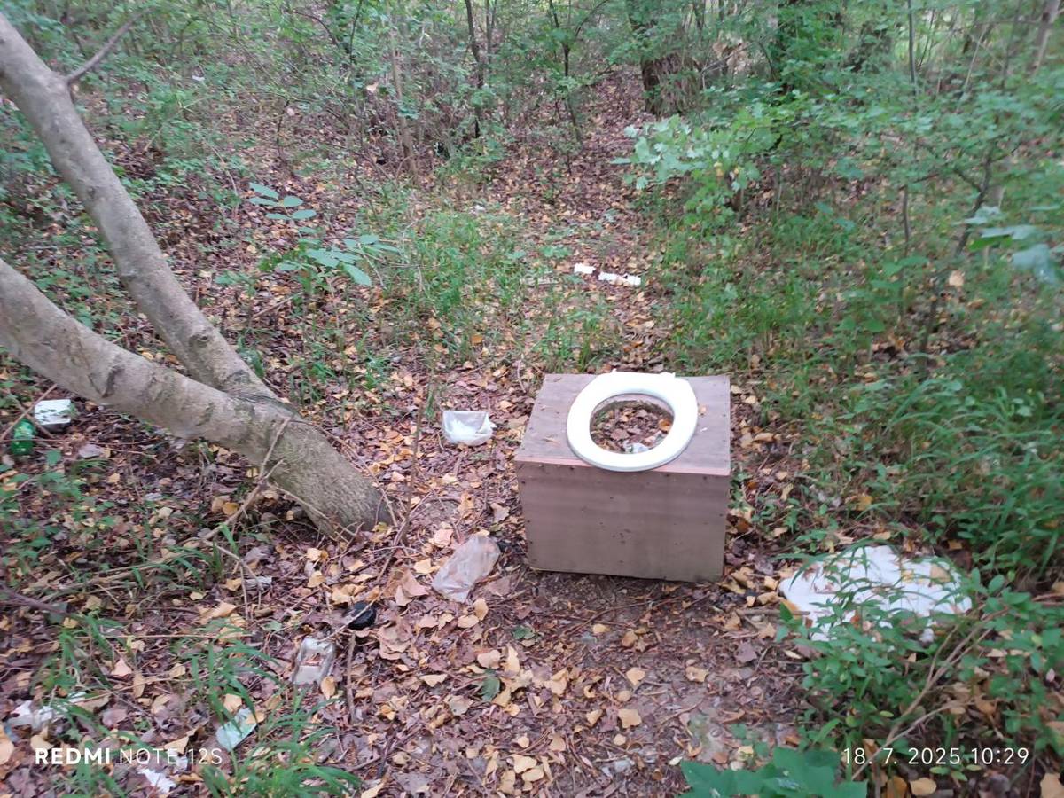 Podnet – Upozornenie na znečistenie životného prostredia v inundačnom území rieky Váh