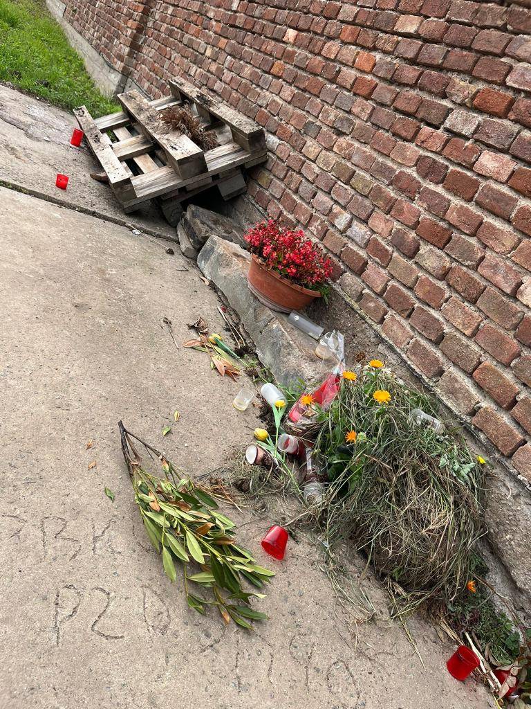 odkládání odpadu ze hřbitova