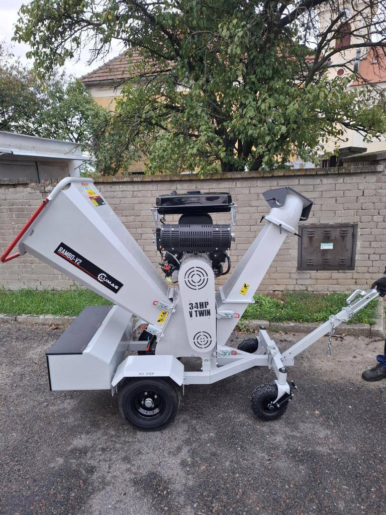 Štěpkovač byl spolufinancován Evropskou unií prostřednictvím Strategického plánu SZP na období 2023-2027.