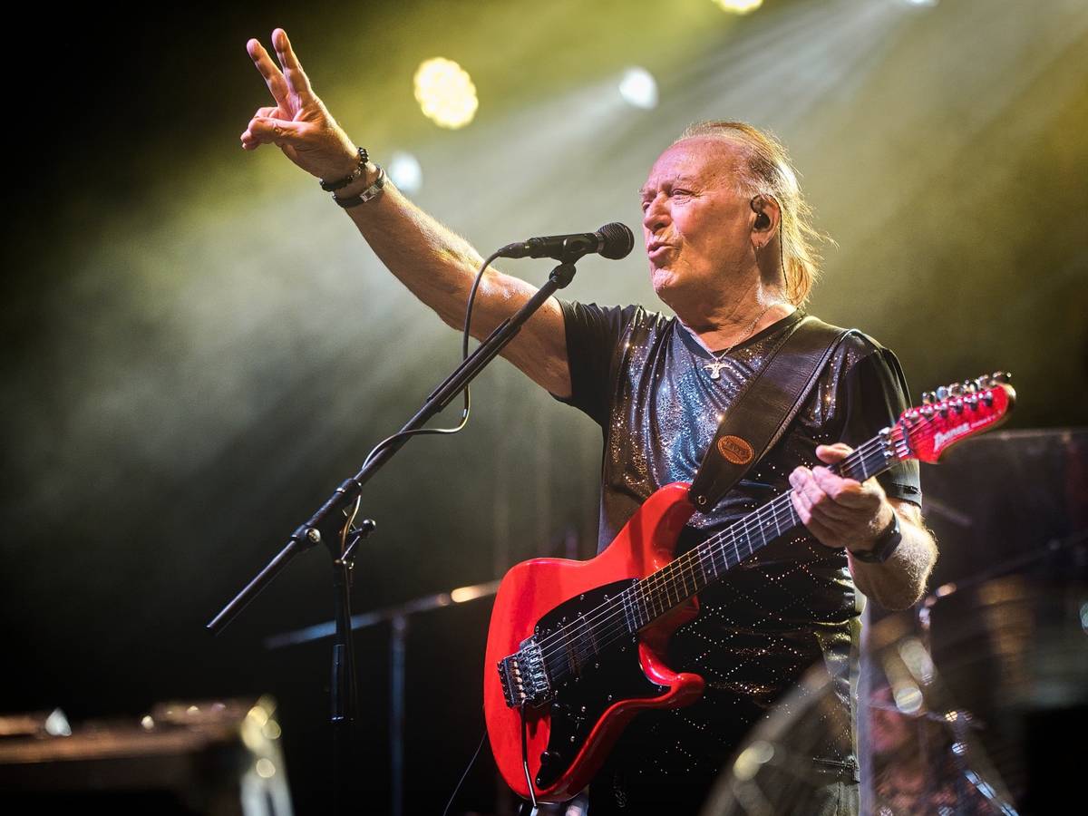 Děkujeme! ❤️ Koncert Olympicu byl neskutečný zážitek, a to především díky vám! Vaše energie a nadšení vytvořily atmosféru, na kterou se jen tak nezapomíná. 🫶🎸