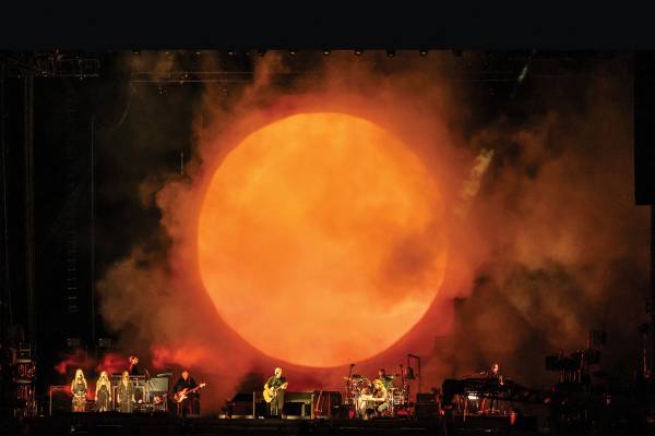 20.09.25 20.00  Jedinečný záznam koncertu Davida Gilmoura míří do kin. Sólová tvorba i hudba Pink Floyd rozezní kina na omezenou dobu. Když se kytarista a hlas Pink Floyd David Gilmour v září 2024 po devíti letech vrátil se skvěle přijatým pátým sólovým albem Luck And Strange, byla to jedna z hudebních událostí roku....