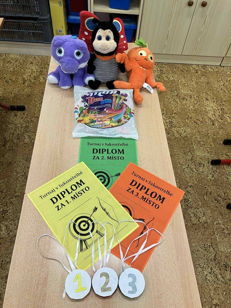 V září se ve školní družině uskutečnil turnaj v lukostřelbě, kde se žáci naučili střílet z luku. Po úvodním proškolení o bezpečnosti následoval vzrušující turnaj plný legrace a soutěžení.