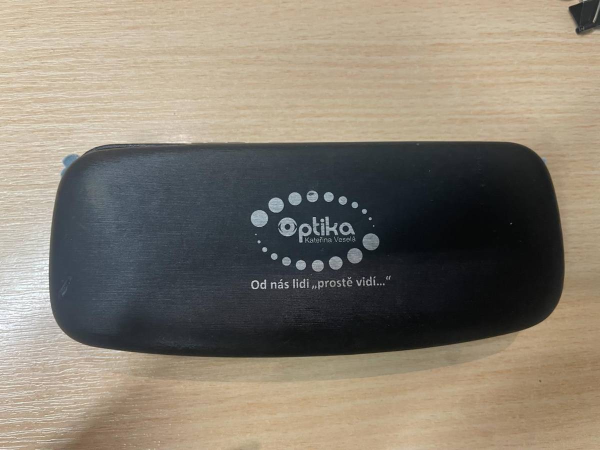 V městském parku byly nalezeny brýle. Jsou k dispozici v informačním centru.