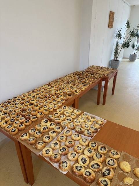 Oblastní charita Rajhrad zve všechny na sbírku pro hospicovou péči, která se bude konat ve středu 8. října 2025, od 8:00 do 16:00 hod. u obchodu. Vaše podpora zajistí potřebnou péči pacientům, aby jejich poslední chvíle probíhaly důstojně a bez bolesti.