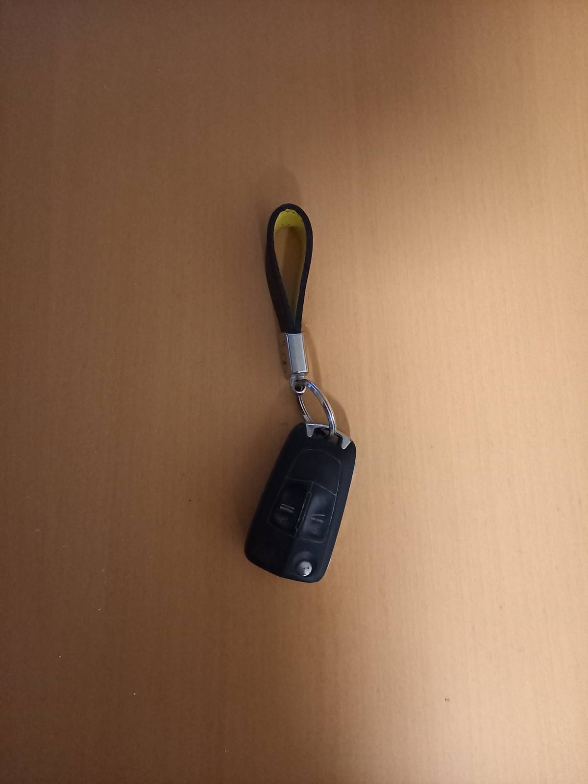 Dnes odpoledne došlo k nálezu klíčů od auta značky Opel. Majitel si je může vyzvednout na obecním úřadě. Michal Drápela, starosta obce.