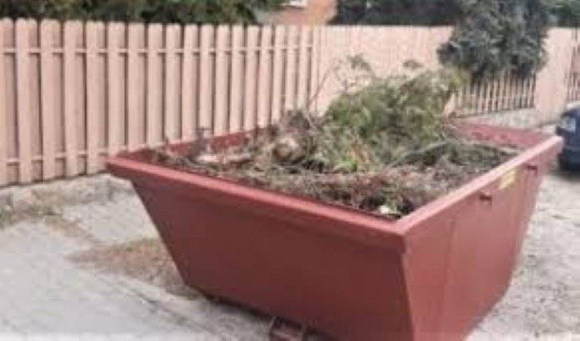 Oznamujeme občanom  kampaňový zber záhradného odpadu. Kontajnery budú v obci umiestnené nasledovne: 1.10.2025 - streda pri záhradkárskej osade č.2 -  pri hati. 8.10.2025 - streda ul.Hviezdoslavová  -  kasíno. 15.10.2025 - streda v časti  Malé Bošany na ul.Záhradná - pri sýpke. Kontajnery na zber záhradného odpadu  budú pristavené v čase   od 8:00 do 16:00 hod. Ďakujeme. Technické služby obce Bošany.