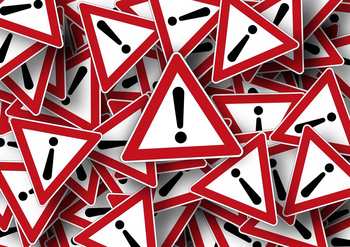 Ředitelství silnic a dálnic ČR informuje občany, že od 29. 9. 2025 budou probíhat opravy vozovky na silnici I/19 v Kunštátě – úsek „ul. Palackého“ a „Kunštát náměstí“. Rozsah prací  frézování povrchu pokládka podkladní vrstvy úpravy kanalizačních vpustí a poklopů finální pokládka asfaltu zapravení spár a vodorovné dopravní značení  Po celou dobu bude provoz na silnici I/19 řízen semafory.   Plánovaný harmonogram prací 1.     Směr Boskovice (30. 9. – 3. 10.) o    V pátek 3. 10. nebude možný vjezd ze silnice I/19 na náměstí, do ulice Za Lidokovem a V Lávkách. o    V ostatní dny bude vjezd možný s omezeními. 2.     Směr Olešnice (6. 10. – 13. 10.) o    V pondělí 13. 10. nebude umožněn vjezd do ulice Zahradní a Sokolská z hlavní silnice. o    V ostatní dny bude vjezd možný s omezeními. 3.     Oprava spár – křižovatka s ulicí Zámeckou a Fr. Halase (30. 9. – 2. 10.) 4.     Dokončovací práce (13. 10. – 16. 10.)   Děkujeme za pochopení a trpělivost během stavebních prací.