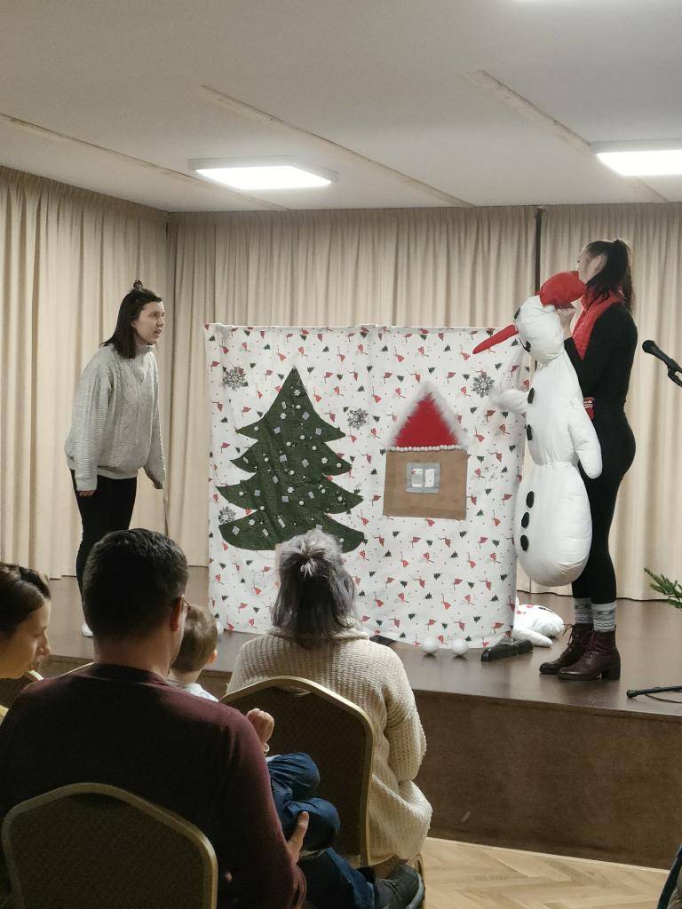 Dňa 6.12.2023 deti na obecnom úrade  privítali Mikuláša.