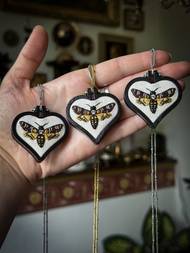 Přívěsky se smrtihlavem