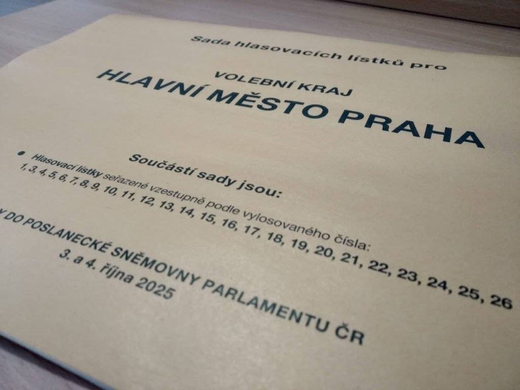 V pátek 3. a v sobotu 4. 10. se konají volby do Poslanecké sněmovny. Volební místnosti jsou ve společenském sále a v klubovně pod Normou. Hlasovací lístky byly rozneseny, budou k dispozici i ve volebních místnostech. V pátek 3. 10. je možné volit od 14 do 22 hodin, v sobotu 4. 10. od 8 do 14 hodin.