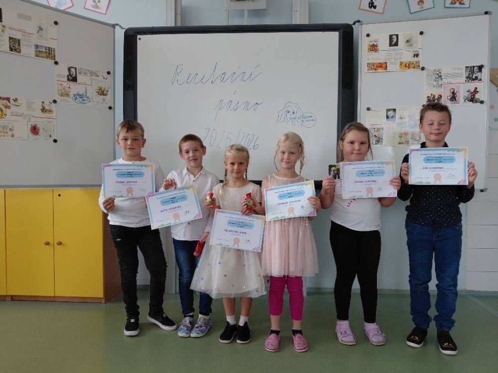 Dne 7. 10. se uskutečnilo školní kolo recitační soutěže