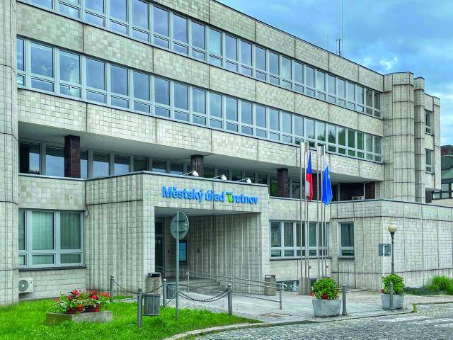 Tento pátek 10. října se budova Městského úřadu Trutnov stane dějištěm součinnostního cvičení složek IZS a Městské policie Trutnov.                               Číst dál...