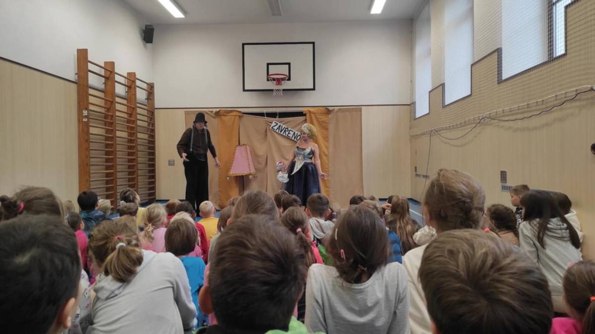 Divadlo KOS nám přineslo nové představení Pohádka s hvězdičkou.