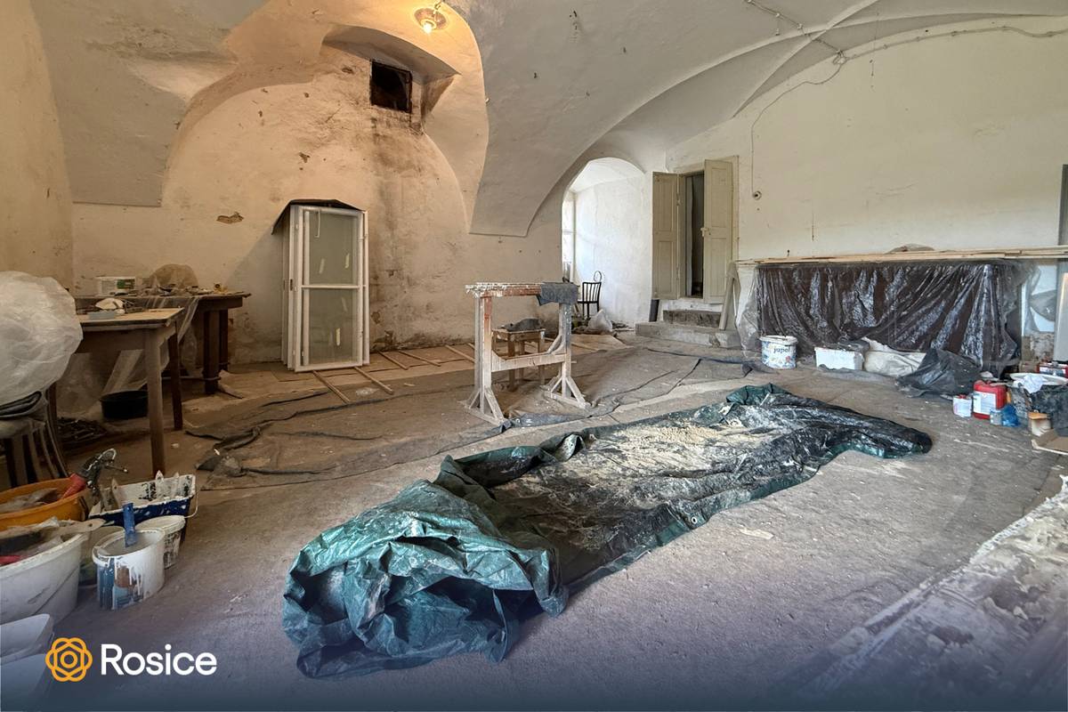 Práce na zámku vstupují do další fáze. Více v eNovinách.