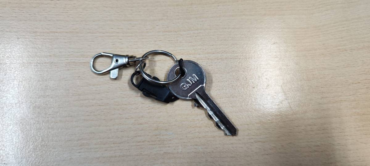 V pátek 10.10.2025 se v ulici Potoční našel klíč. K vyzvednutí na městkém úřadě.