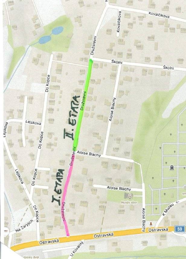 V termínu od 15.10.2025 do 21.10.2025 v době vždy od 7:00 do 15:00 hod. dojde k uzavření místní komunikace ul. Družstevní v úseku od křižovatky se silnicí I/59 ul. Ostravská po křižovatku s místní komunikací ul. Školní. Omezení této části komunikace bude provedeno ve dvou etapách, a to od křižovatky se silnicí I/59 ul. Ostravská po křižovatku s místní komunikací ul. Aloise Blachy a následně od této křižovatky po křižovatku s místní komunikací ul. Školní a to z důvodu opravy veřejného osvětlení. Děkujeme za pochopení.