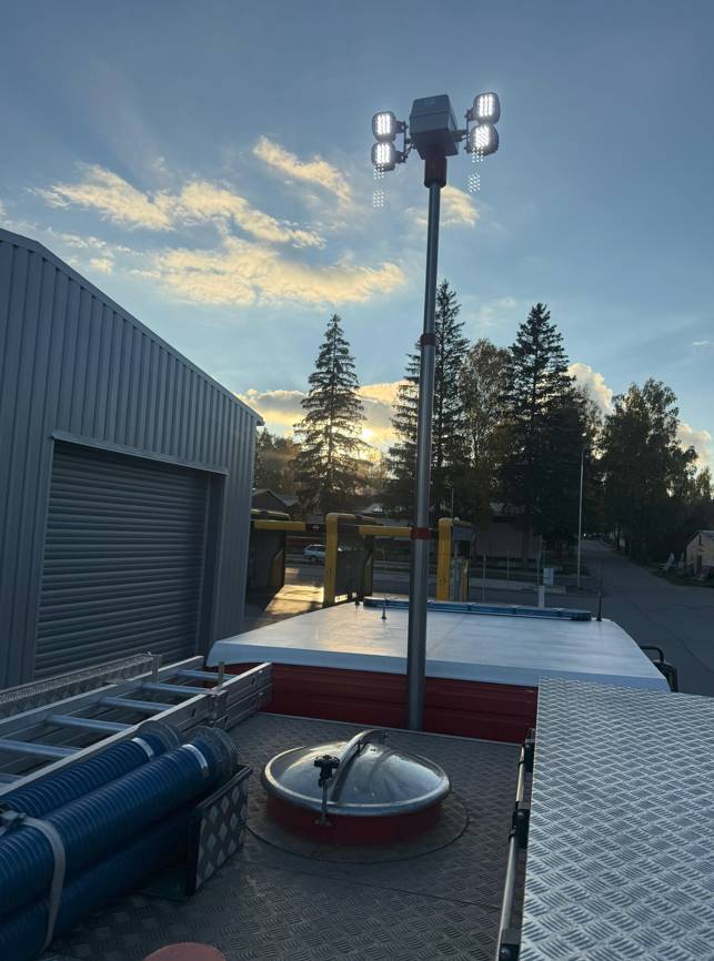 V roce 2025 byl ve spolupráci města Volary a Jihočeského kraje pořízen hasičský osvětlovací stožár pro CAS 20 S2R, TGM 18.340 JSDH Volary s RZ 6C4 6101.