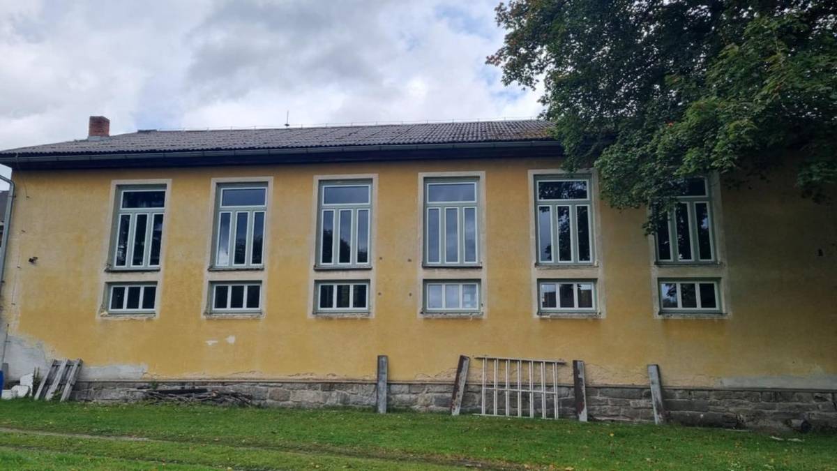 Město Volary realizovalo v roce 2025 výměnu oken v tělocvičně v části objektu č.p. 127 (bývalá základní škola) v rámci dotačního programu Jihočeského kraje „Podpora sportovní infrastruktury“.