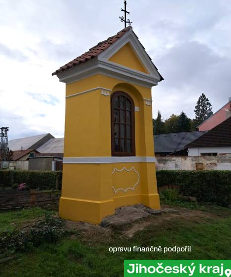 Na podzim roku 2025 byla dokončena renovace kapličky sv. Floriána v intravilánu města. Opravu finančně podpořil Jihočeský kraj a vlastními zdroji se podílelo Město Lomnice nad Lužnicí.