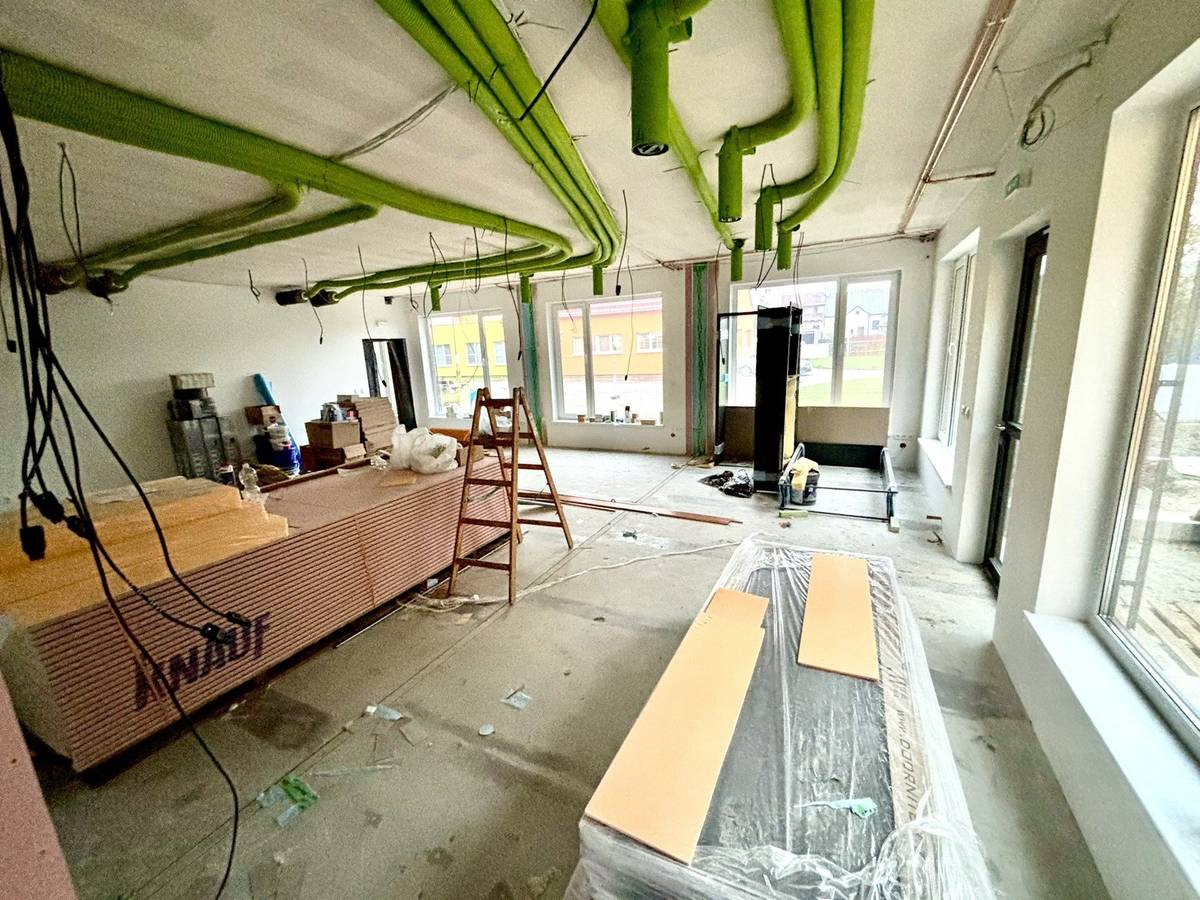 ADMINISTRATIVA ℹ️ ve středu byla uzavřena s městem Soběslav darovací smlouva na 200 tis. Kč, které představují příspěvek na tamní lékařskou pohotovost (lékařskou službu první pomoci) ℹ️ ve středu proběhla schůze rady města ℹ️ ve čtvrtek bylo vyhlášeno výběrové řízení na zaměstnance dětské skupiny STAVEBNÍ PRÁCE A ÚDRŽBA ℹ️  budované hřiště v Horusicích bylo nalajnováno, zbývá oplocení a úpravy okolního terénu  ℹ️  na stavbě karavanového kempu byla položena distanční dlažba představující "Stellplatz" a zámková dlažba na přístupových chodnících  ℹ️  zateplení požární zbrojnice pokračuje především bouracími pracemi  ZAJÍMAVOSTI ℹ️  ve čtvrtek byla ukončena dopravní omezení vyplývající z opravy silničního mostu přes Nežárku  ℹ️  v pátek se konal v tělocvičně 1. ZŠ sportovní den mládeže TAJV, z. s. ℹ️  v neděli proběhlo setkání Církve bratrské u příležitosti 100. výročí založení sboru ve Veselí nad Lužnicí