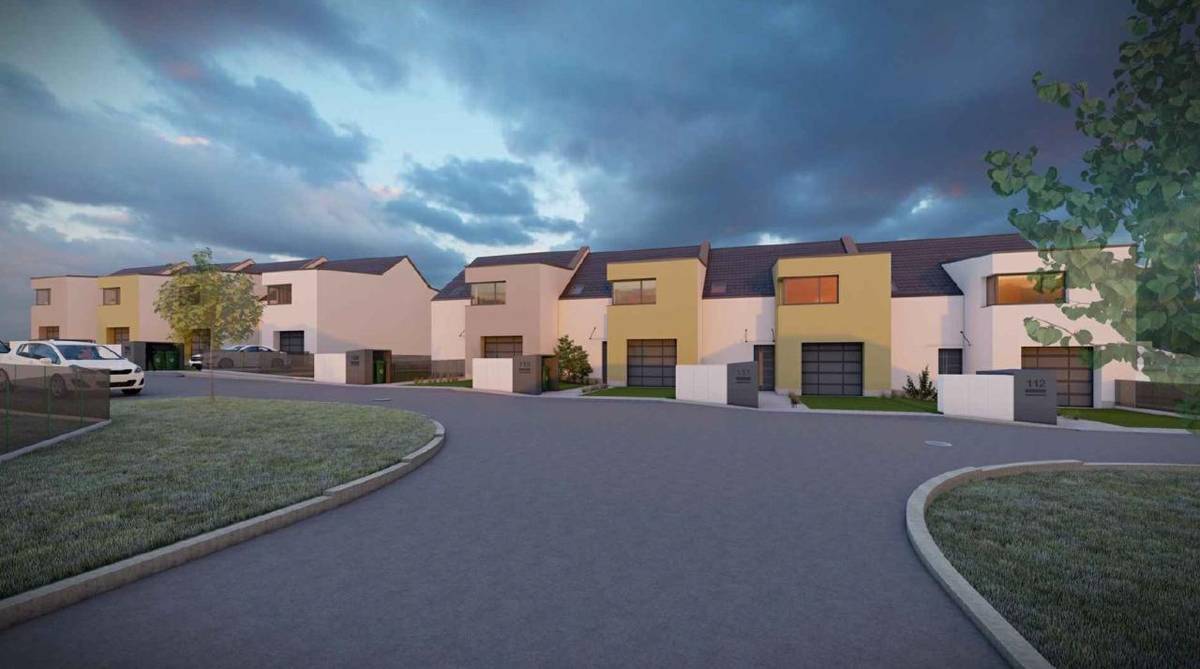 Svitavská společnost EVT Development s.r.o. v letošním roce získala veškerá potřebná povolení a mohla tak v pondělí 1. září 2025 zahájit práce na výstavbě inženýrských sítí v lokalitě „K Žichlínku II“.