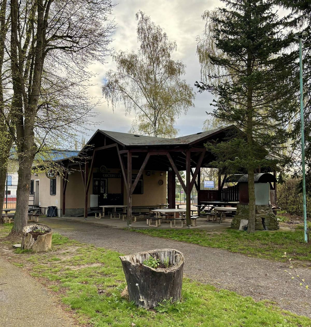 se těší na nověho pronájemce. Máte-li zájem, reagujte na vyhlášený záměr. TJ Lokomotiva Veselí nad Lužnicí, z.s. - Záměr podnájmu