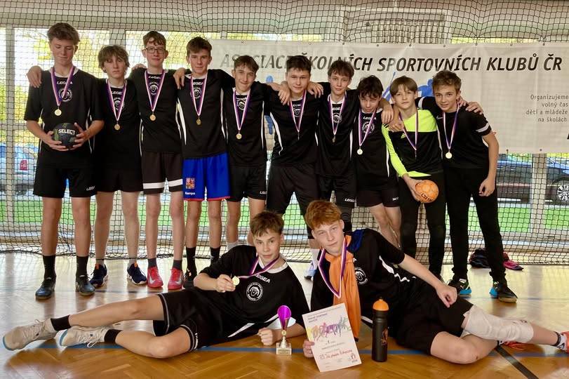 Dne 20.10.2015 proběhlo okresní finále v házené st. hoši.