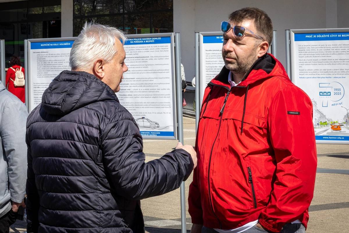 Říjnová Mobilní radnice bude na všechny čekat ve středu 29. října 2025 od 13 do 17 hodin v centru města na náměstí Republiky. Na všechny dotazy zvídavých občanů budou odpovídat vedoucí představitelé města Havířova a nosným tématem bude pro tentokrát parkování ve městě.  https://havirov-city.cz/aktuality/mobilni-radnice-se-zastavi-29-rijna-na-nam-republiky